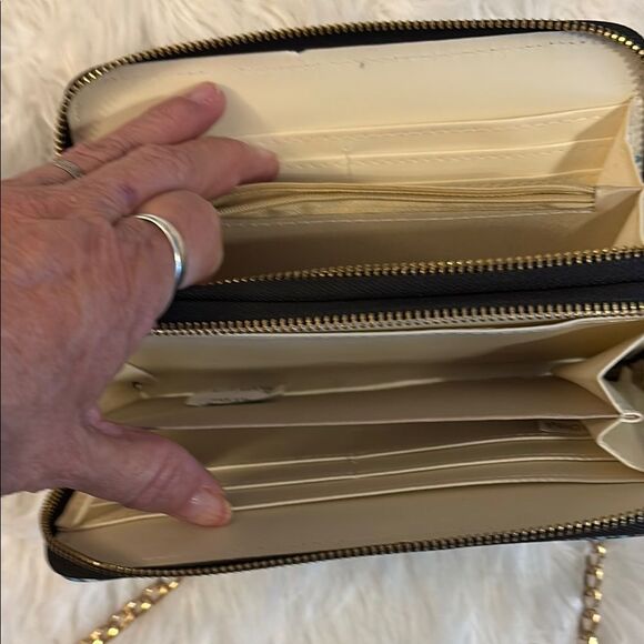 Elegant Blue Paisley Women's Crossbody Wallet NWOT - Picture 5 of 10